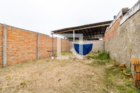 Quintal de casa à venda com 2 quartos, 50m² em Restinga, Porto Alegre