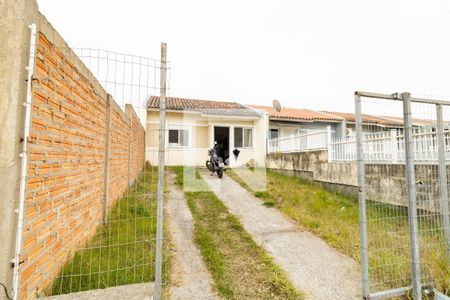 Fachada de casa à venda com 2 quartos, 50m² em Restinga, Porto Alegre
