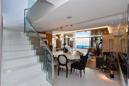 Apartamento à venda com 5 quartos, 500m² em Icaraí, Niterói