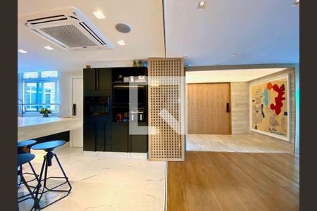 Apartamento à venda com 4 quartos, 427m² em Icaraí, Niterói