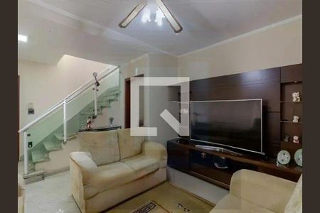 Casa à venda com 3 quartos, 250m² em Vila Gumercindo, São Paulo