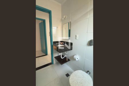 Banheiro de apartamento para alugar com 1 quarto, 50m² em Aviação, Praia Grande
