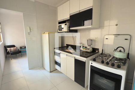 Cozinha de apartamento para alugar com 1 quarto, 50m² em Aviação, Praia Grande