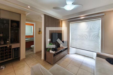 Sala de Estar de casa de condomínio à venda com 3 quartos, 246m² em Jardim Nova Europa, Campinas