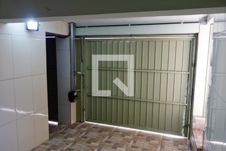 Garagem de casa para alugar com 4 quartos, 350m² em Novo Osasco, Osasco