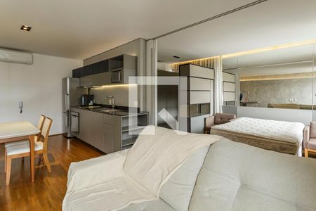 Quarto de apartamento para alugar com 1 quarto, 56m² em Indianópolis, São Paulo