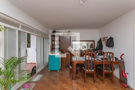 Sala de casa à venda com 4 quartos, 180m² em Vila Santo Estefano, São Paulo