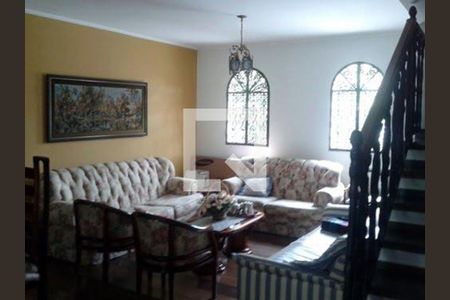 Casa à venda com 3 quartos, 300m² em Vila Dom Pedro I, São Paulo