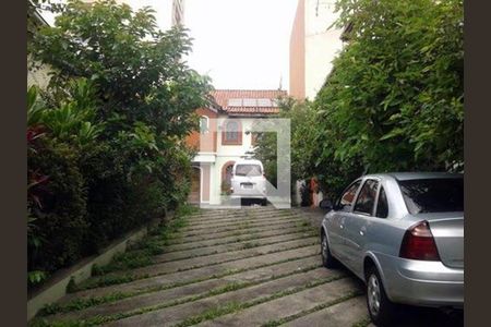 Casa à venda com 3 quartos, 300m² em Vila Dom Pedro I, São Paulo