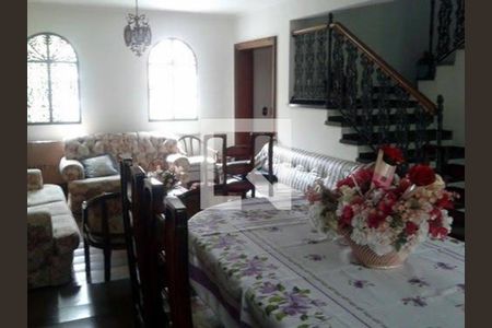 Casa à venda com 3 quartos, 300m² em Vila Dom Pedro I, São Paulo