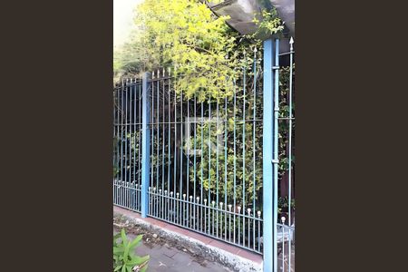 Casa à venda com 5 quartos, 185m² em Vila Gumercindo, São Paulo
