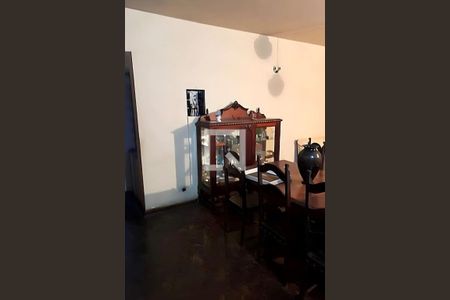 Casa à venda com 5 quartos, 185m² em Vila Gumercindo, São Paulo