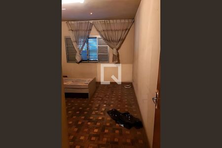 Casa à venda com 5 quartos, 185m² em Vila Gumercindo, São Paulo