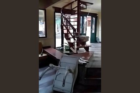 Casa à venda com 4 quartos, 276m² em Jardim da Saúde, São Paulo