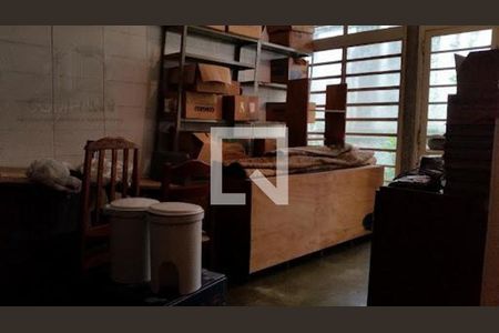 Casa à venda com 4 quartos, 300m² em Vila Mariana, São Paulo