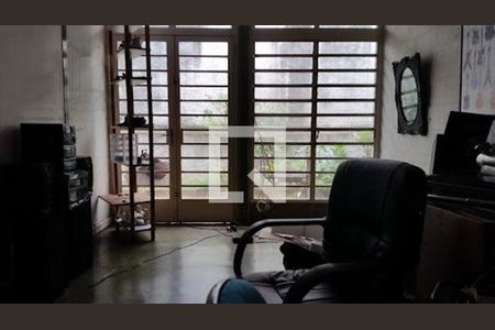 Casa à venda com 4 quartos, 300m² em Vila Mariana, São Paulo