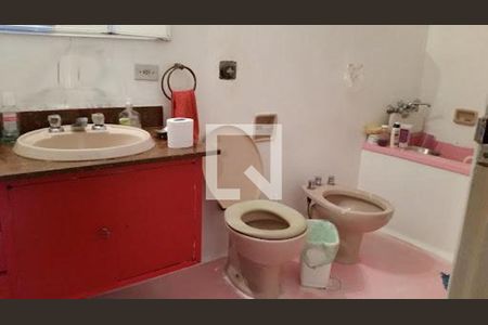 Casa à venda com 4 quartos, 300m² em Vila Mariana, São Paulo