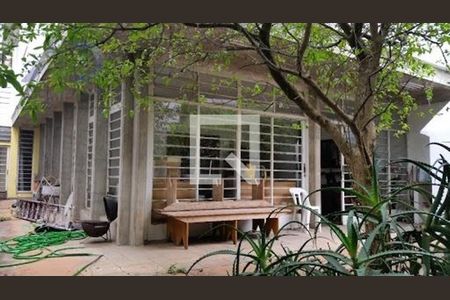 Casa à venda com 4 quartos, 300m² em Vila Mariana, São Paulo