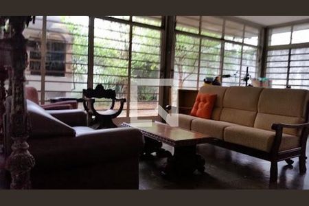 Casa à venda com 4 quartos, 300m² em Vila Mariana, São Paulo