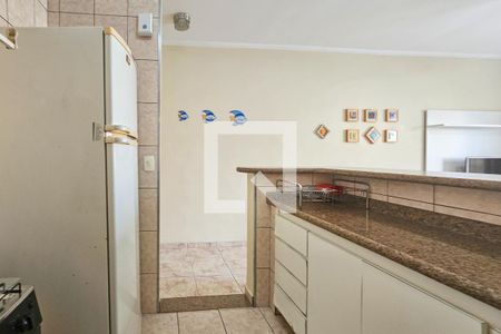 Cozinha de apartamento para alugar com 2 quartos, 54m² em Balneario Cidade Atlantica, Guarujá