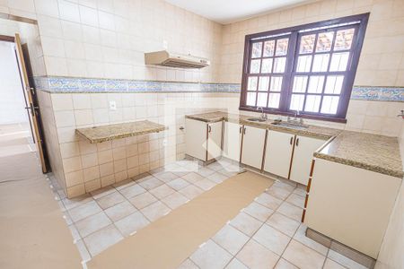 Cozinha de casa à venda com 6 quartos, 300m² em Castelo, Belo Horizonte