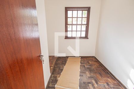 Quarto de Serviço de casa à venda com 6 quartos, 300m² em Castelo, Belo Horizonte