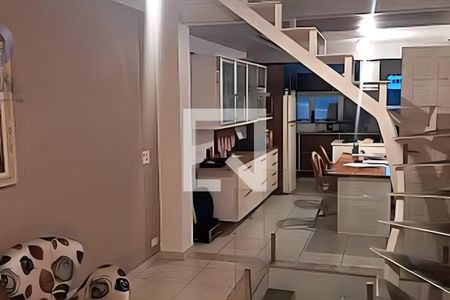 Casa à venda com 2 quartos, 137m² em Bosque da Saúde, São Paulo