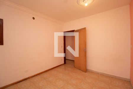 Quarto 1 de casa para alugar com 2 quartos, 100m² em Conjunto Residencial Alpes do Jaragua, São Paulo