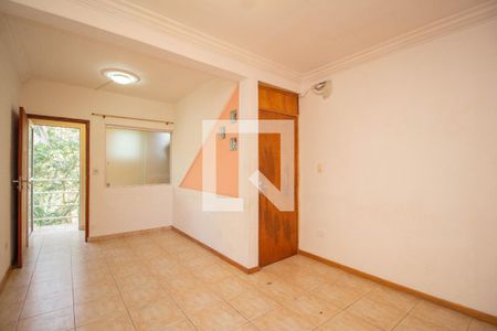Sala de casa para alugar com 2 quartos, 100m² em Conjunto Residencial Alpes do Jaragua, São Paulo