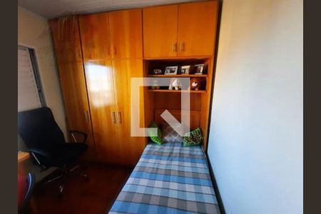 Casa à venda com 4 quartos, 300m² em Taboão, Diadema