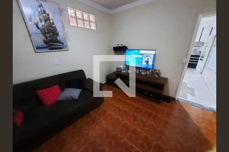 Casa à venda com 4 quartos, 300m² em Taboão, Diadema