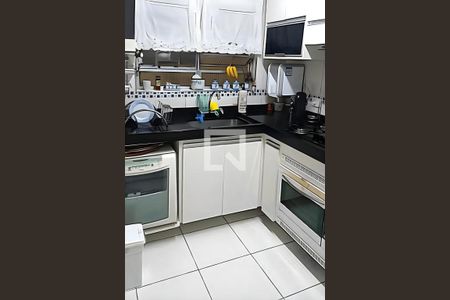 Casa à venda com 2 quartos, 140m² em Jardim Santa Emilia, São Paulo