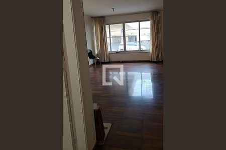 Casa à venda com 3 quartos, 140m² em Vila Brasilina, São Paulo