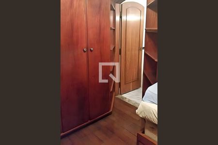 Casa à venda com 3 quartos, 337m² em Jardim Maria Estela, São Paulo