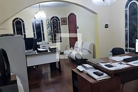 Casa à venda com 3 quartos, 337m² em Jardim Maria Estela, São Paulo