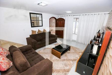 Casa à venda com 3 quartos, 200m² em Vila Brasilina, São Paulo