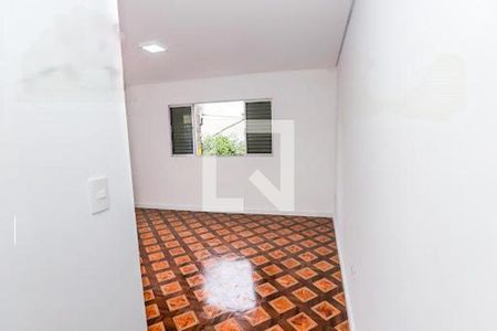 Casa à venda com 3 quartos, 200m² em Vila Brasilina, São Paulo