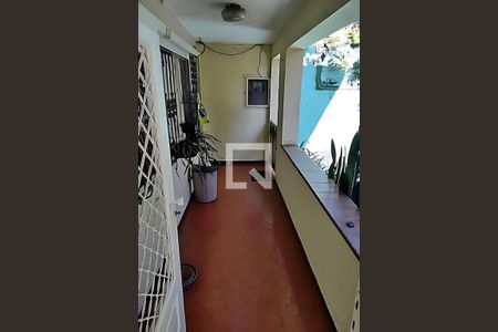 Casa à venda com 4 quartos, 210m² em Santa Teresa, São Paulo