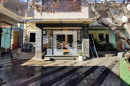 Casa à venda com 4 quartos, 210m² em Santa Teresa, São Paulo