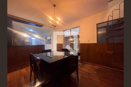 Casa à venda com 5 quartos, 350m² em Nova Petrópolis, São Bernardo do Campo