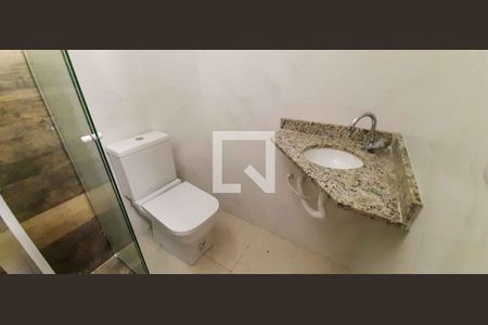 Banheiro de kitnet/studio para alugar com 1 quarto, 22m² em Vila Yolanda, Osasco