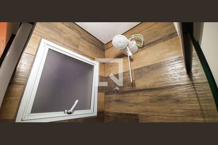 Banheiro de kitnet/studio para alugar com 1 quarto, 22m² em Vila Yolanda, Osasco