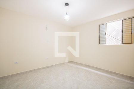 Quarto de casa para alugar com 1 quarto, 80m² em Santo Antônio, Osasco