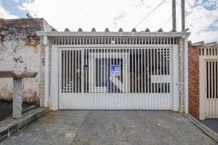 Fachada de casa para alugar com 1 quarto, 80m² em Santo Antônio, Osasco