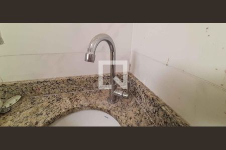 Banheiro de kitnet/studio para alugar com 1 quarto, 20m² em Vila Yolanda, Osasco
