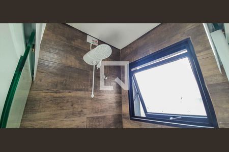 Banheiro de kitnet/studio para alugar com 1 quarto, 20m² em Vila Yolanda, Osasco