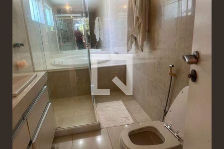 Casa à venda com 5 quartos, 378m² em Barra da Tijuca, Rio de Janeiro