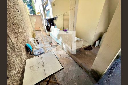 Área de Serviço de casa à venda com 8 quartos, 370m² em São João Batista, Belo Horizonte