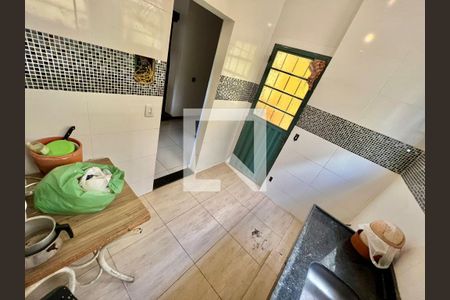 Cozinha de casa à venda com 8 quartos, 370m² em São João Batista, Belo Horizonte