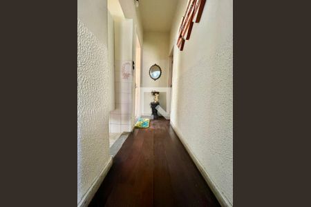 Corredor de acesso de casa à venda com 8 quartos, 370m² em São João Batista, Belo Horizonte